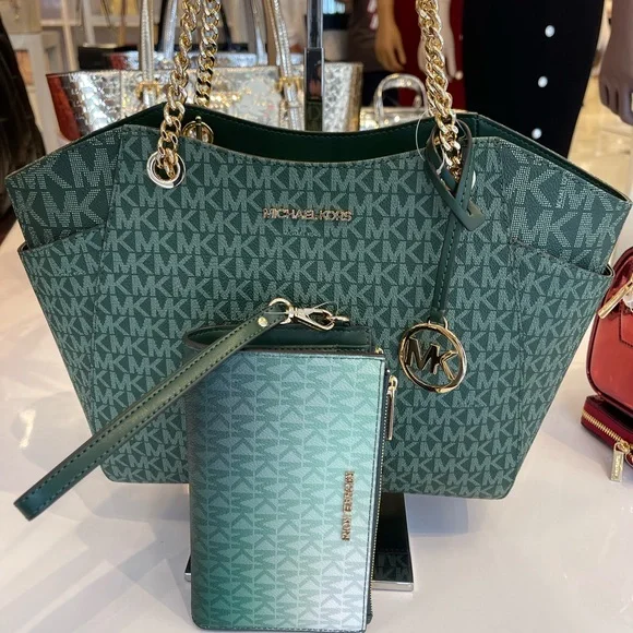 MICHAEL KORS JST Lg Chain Shoulder Tote & Double Zip Wristlet Wallet
Moss
NWT - Picture 1 of 16